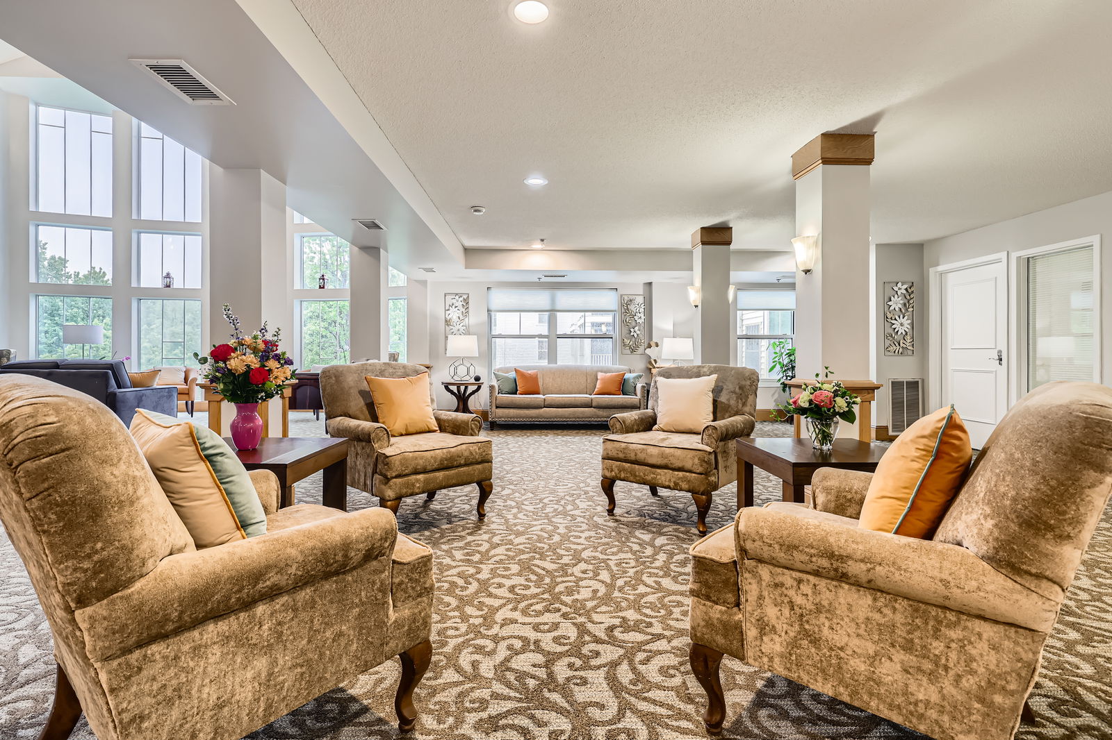 3000 Douglas Dr N - Web Quality - 008 - 11 Lobby